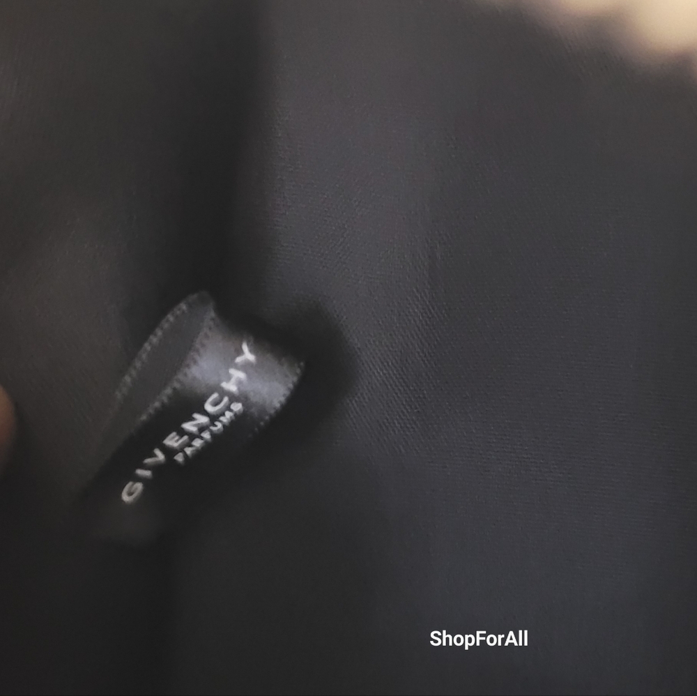 - Givenchy - Picture 10 of 15